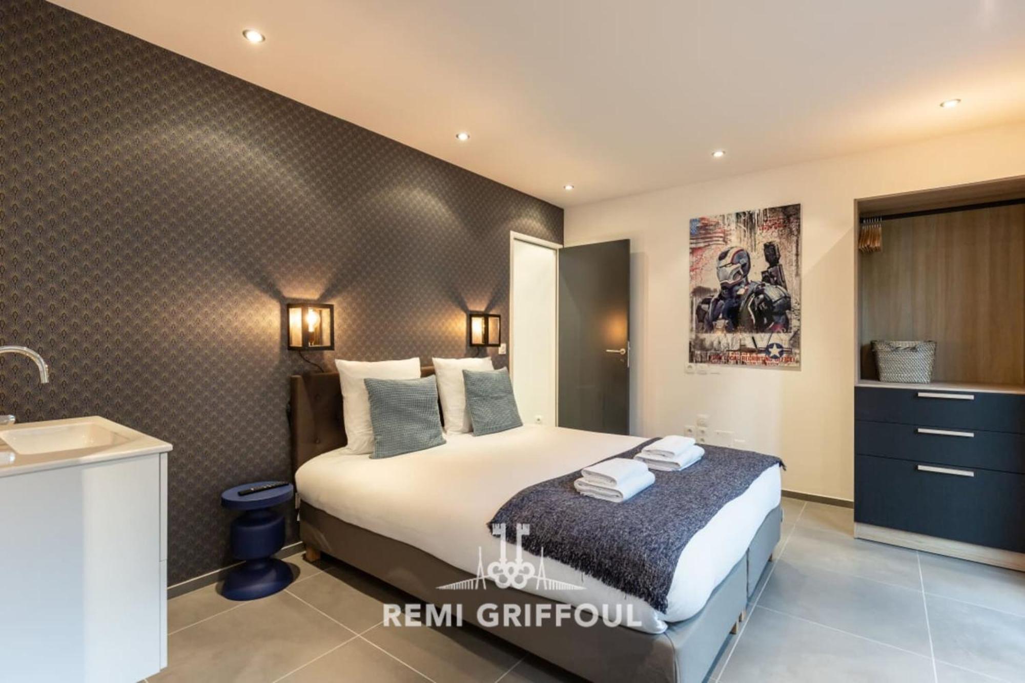 The Cosmopolitan Architect Design Home With Rooftop Jacuzzi 8 Guests Honfleur Bagian luar foto